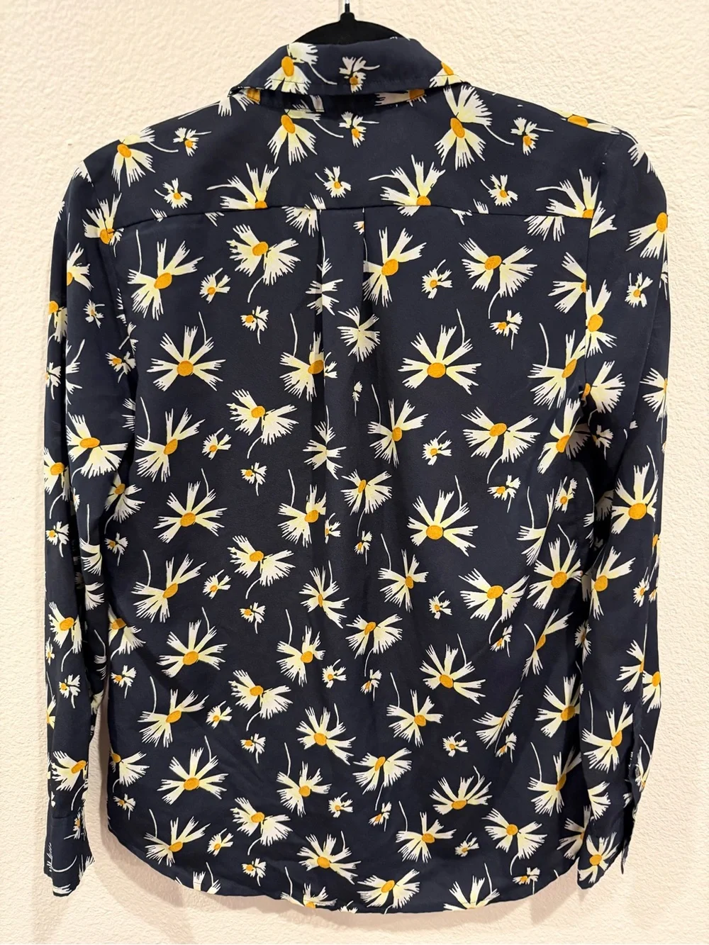 Banana Republic Navy Floral Dillon Shirt with White and Yellow Daisies